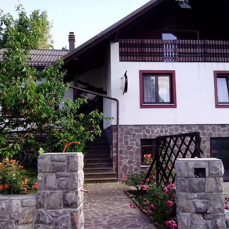Guest House Ema Crni Lug Kültér fotó